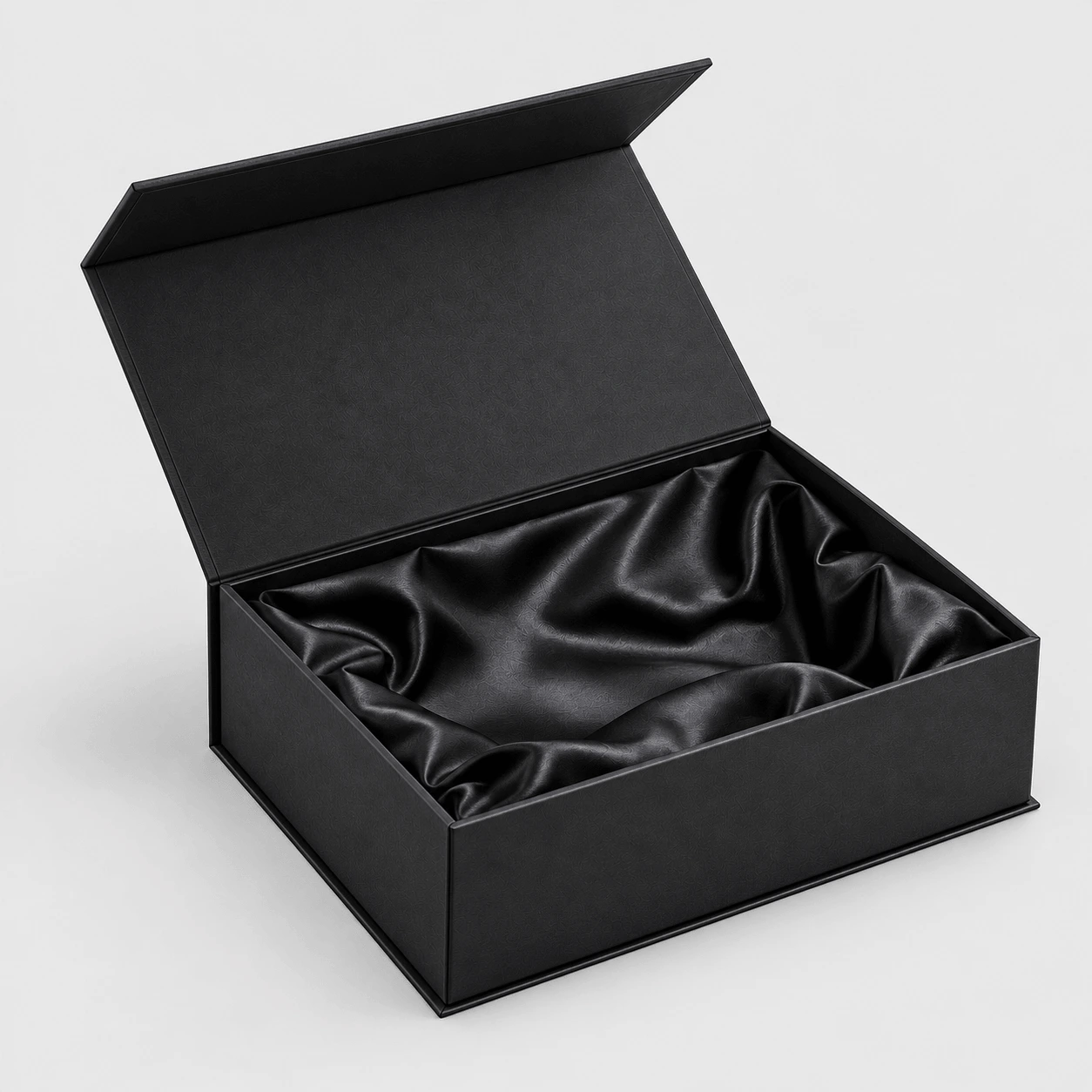 satin-lined-boxes-05.webp